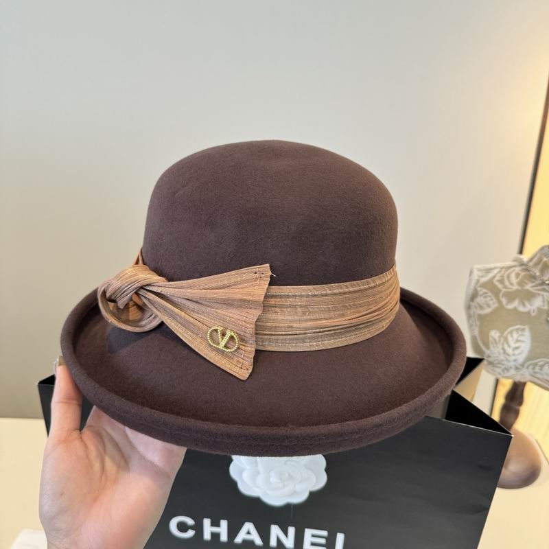 Valentino top hat (169)