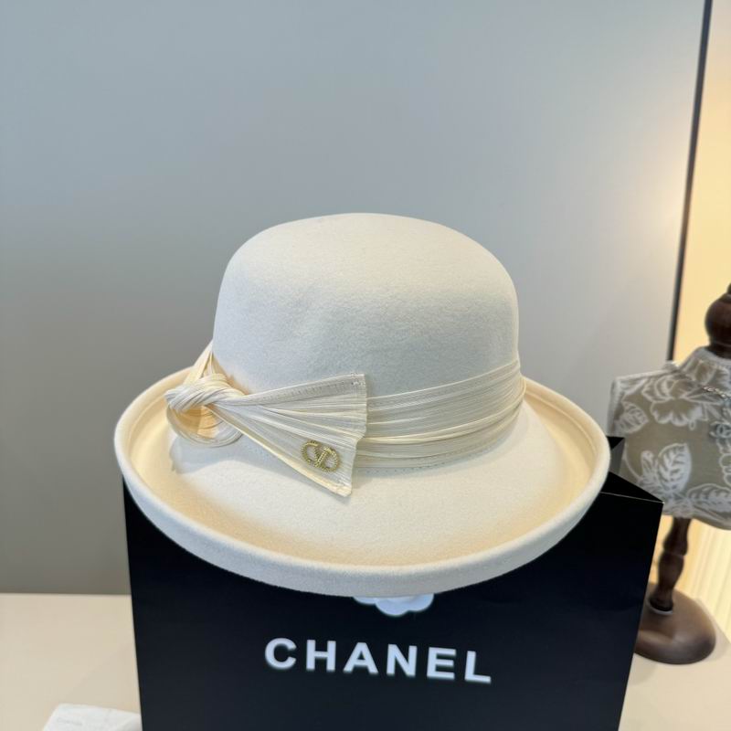 Valentino top hat (177)