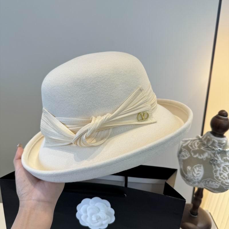 Valentino top hat (178)