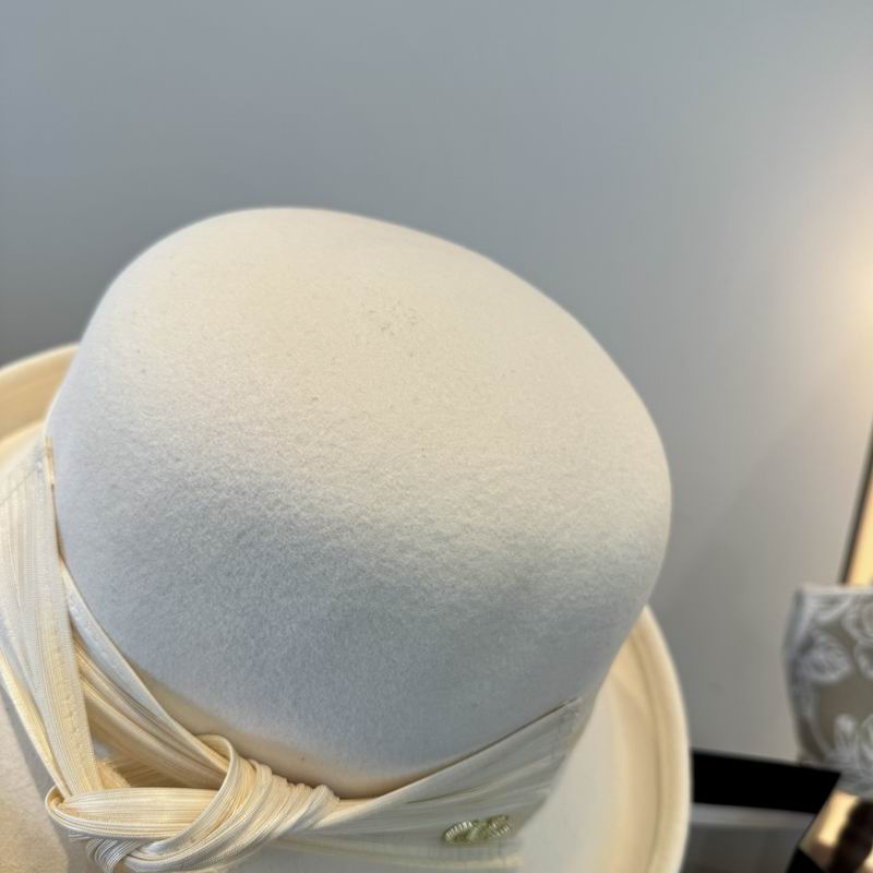 Valentino top hat (180)