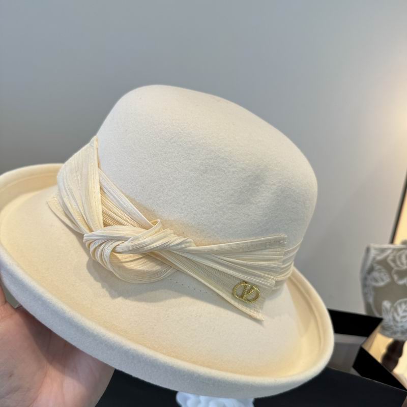Valentino top hat (182)