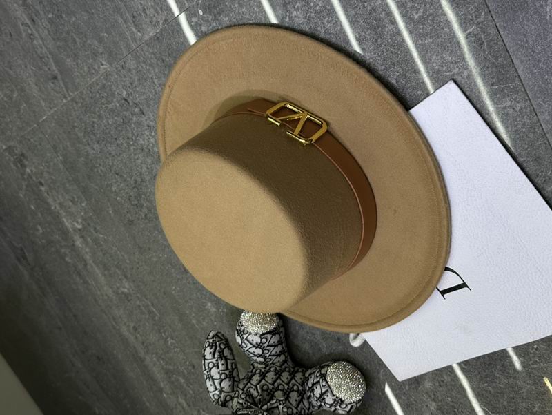 Velentino top hat dx (253)