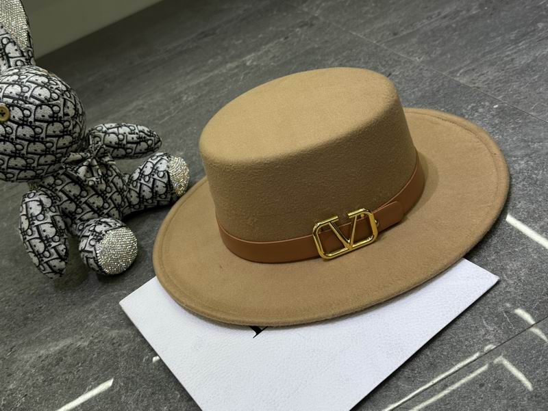 Velentino top hat dx (256)