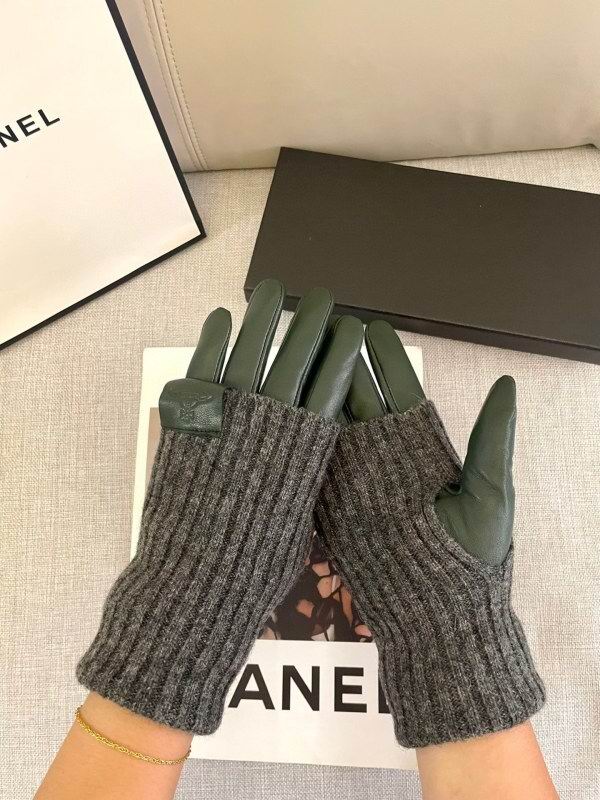 Vivienne Westwood Gloves hm (27)
