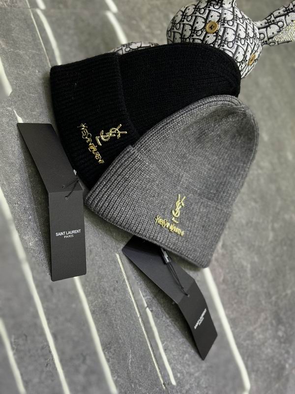 YSL Hat dx (938)