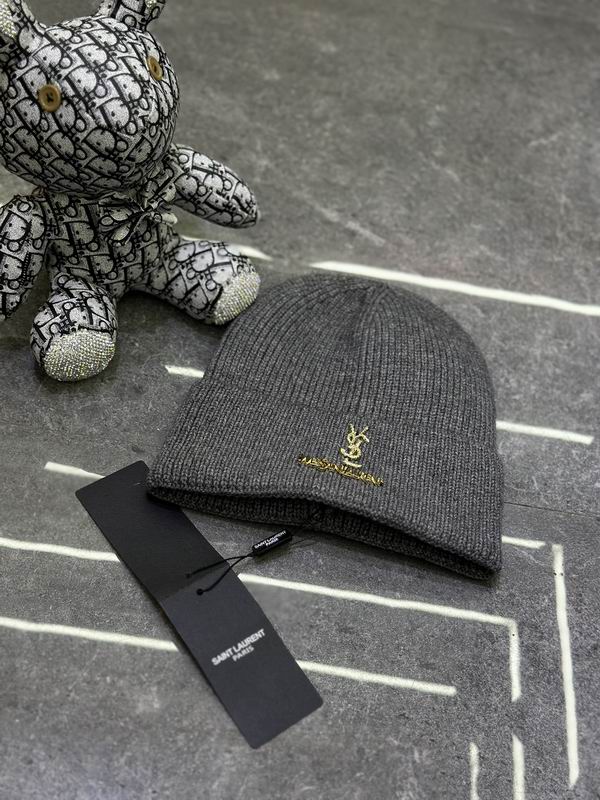 YSL Hat dx (941)
