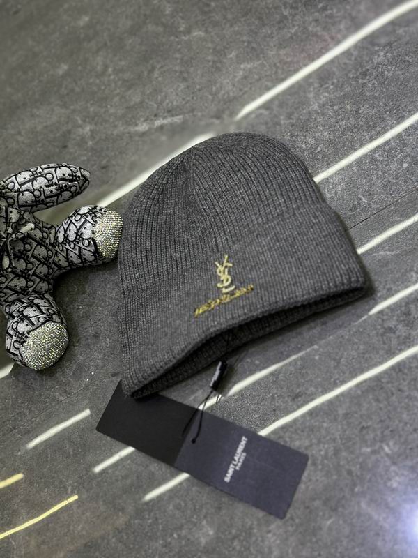 YSL Hat dx (943)