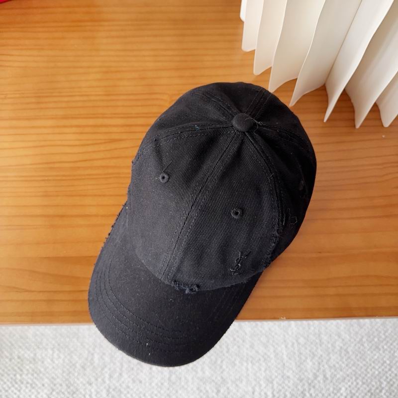 YSL cap dx (180)