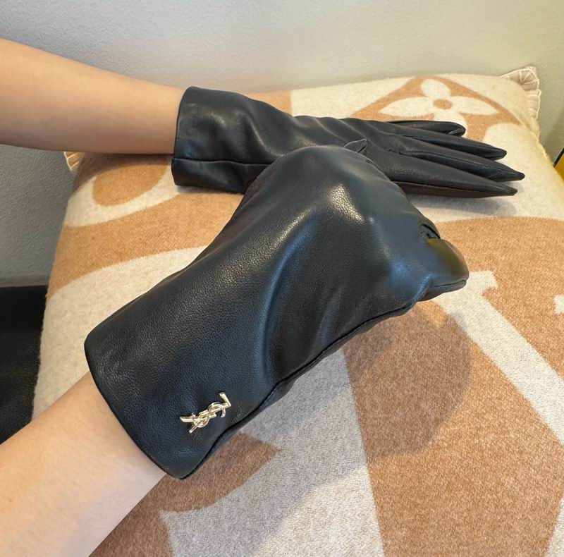 YSL gloves M L 44 (4)