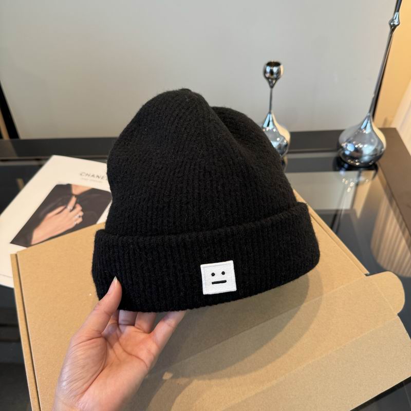 Acne hat (1287)