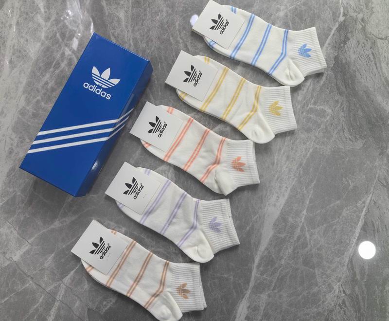 Adidas socks (1)