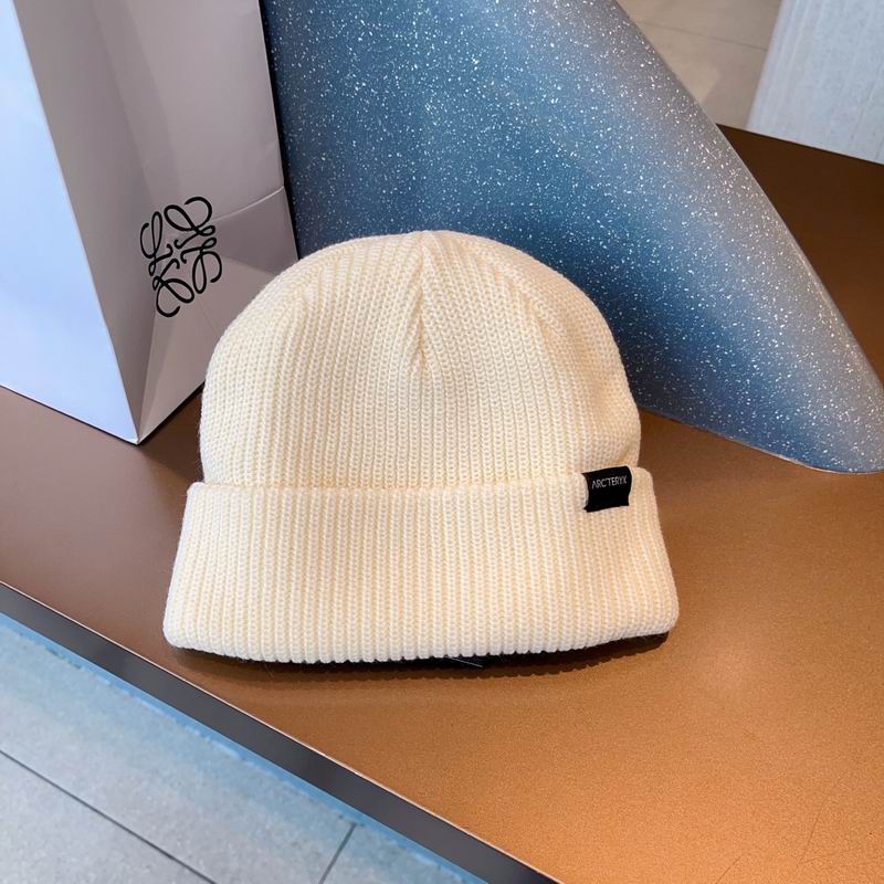 Arcteryx hat (1312)