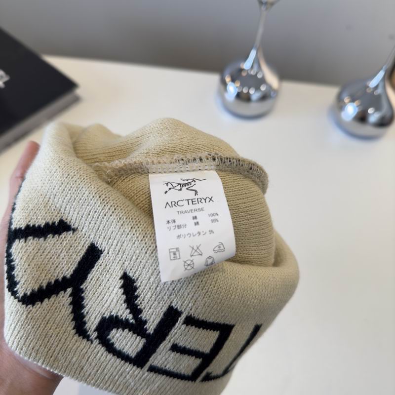 Arcteryx hat (325)