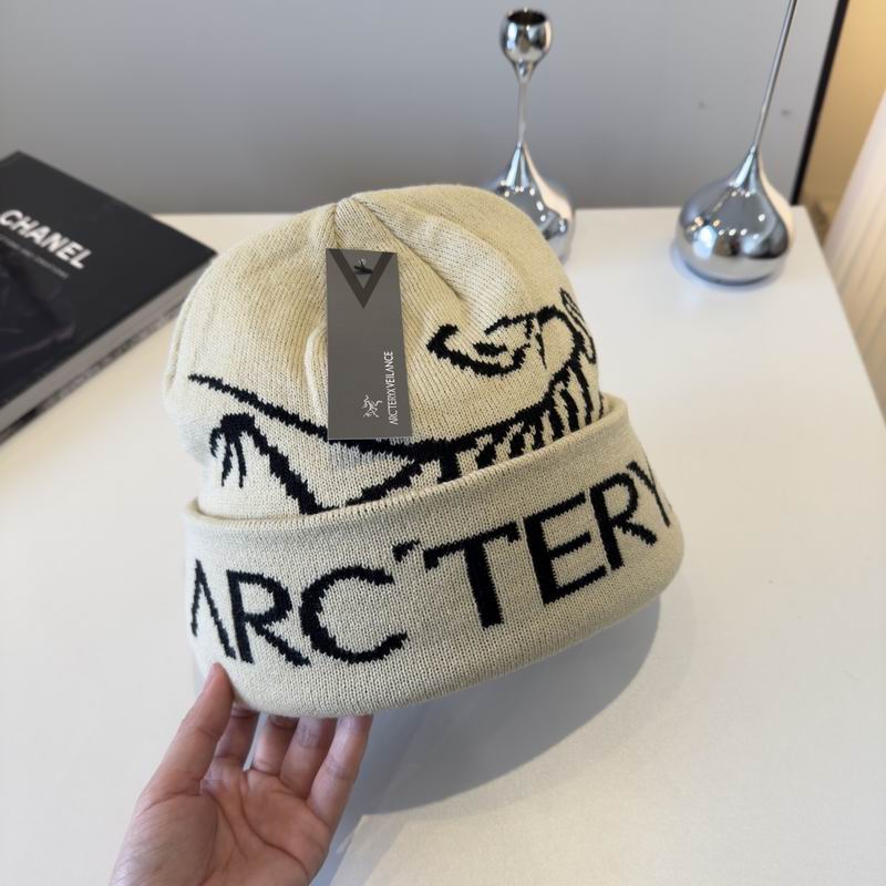 Arcteryx hat (328)