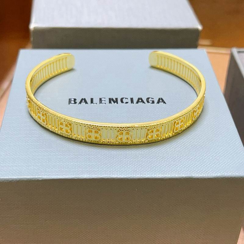 Balenciaga Bracelet 10yxx57 (1)