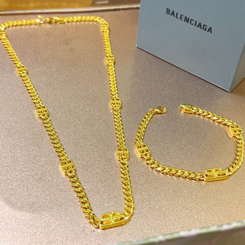 Balenciaga Suits 10yxx07 (1)