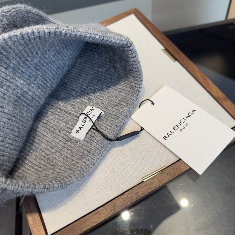 Balenciaga hat (909)