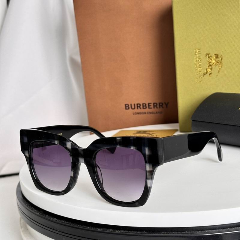 Burberry Glasses smr (104)