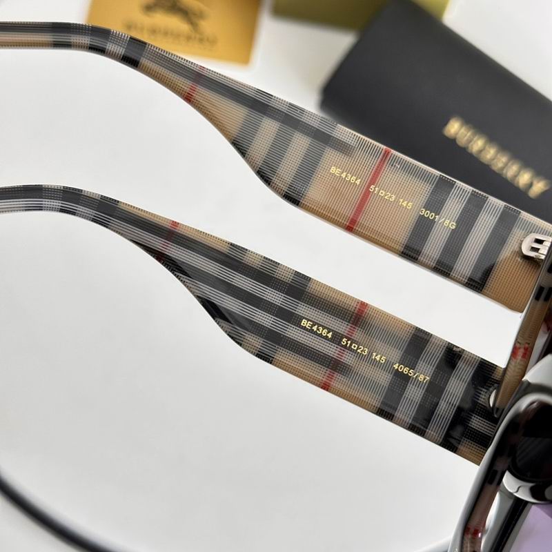 Burberry Glasses smr (109)