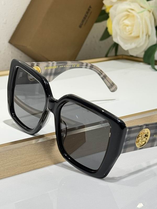 Burberry Glasses smr (159)