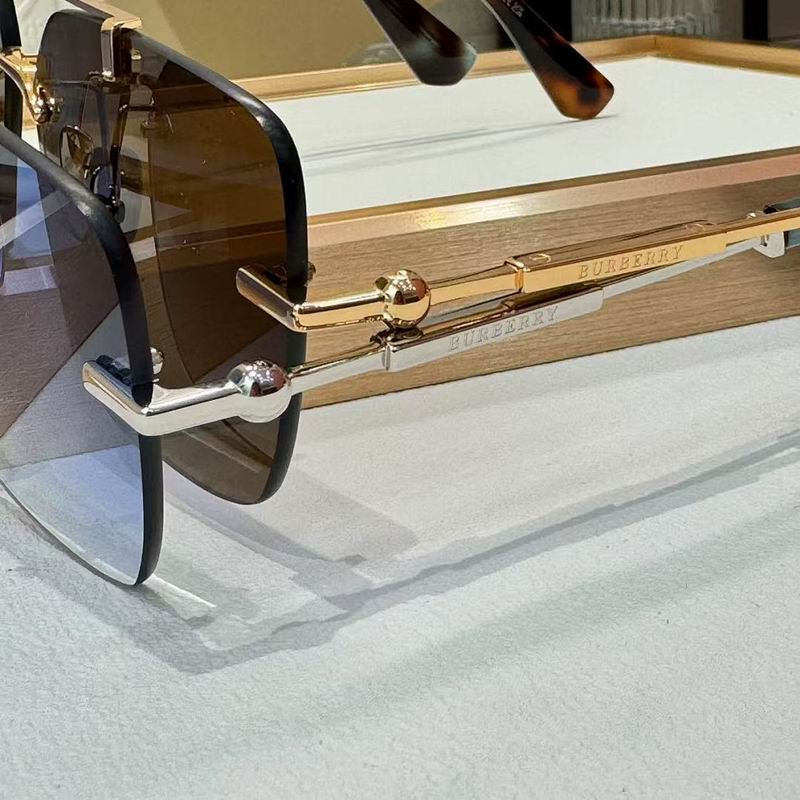 Burberry Glasses smr (168)