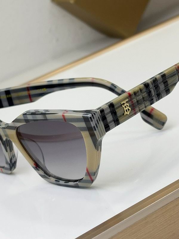 Burberry Glasses smr (59)