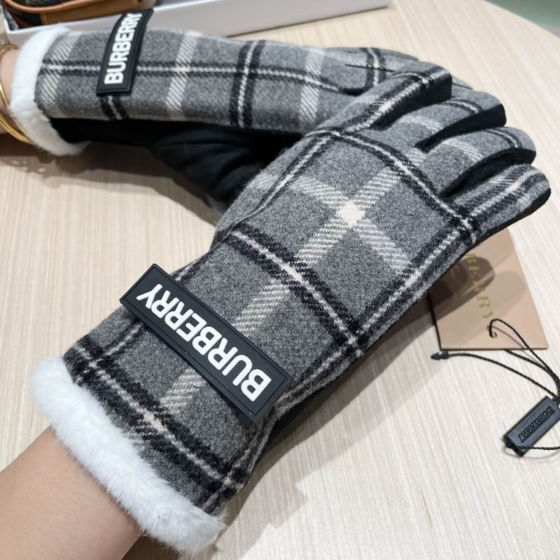 Burberry Gloves 97 (4)