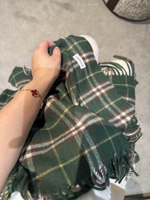 Burberry Scarf 155X30cm E03 (2)
