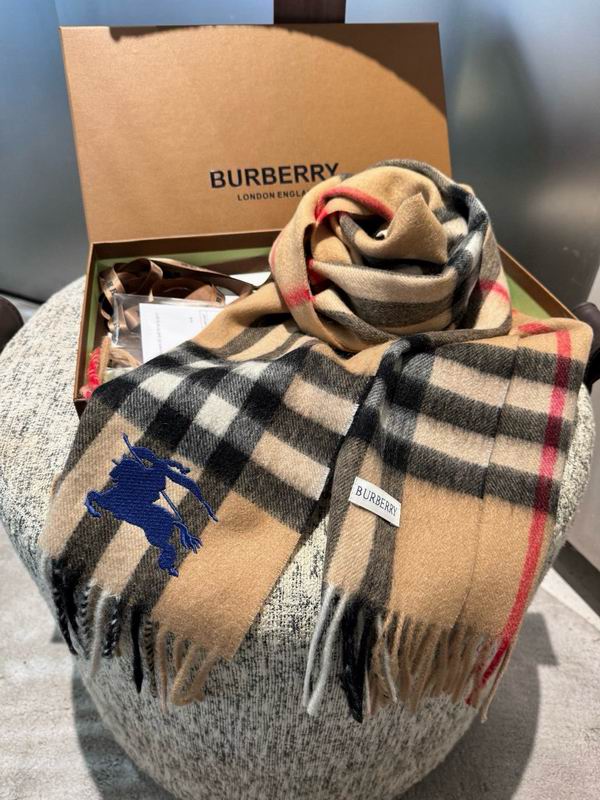 Burberry Scarf 190X36cm  E35 (23)