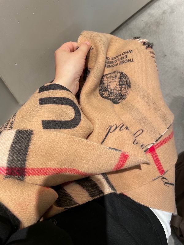 Burberry Scarf 32X192cm  100%山羊绒 E18 (1)