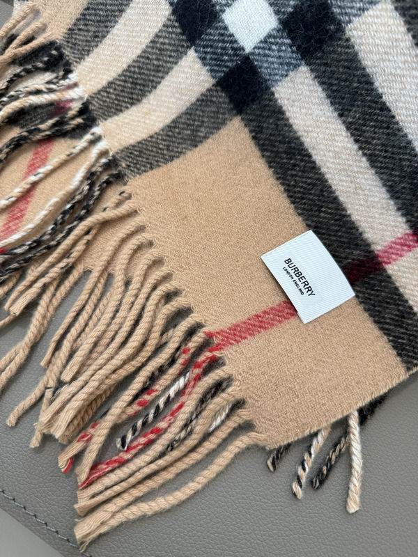Burberry Scarf 32X192cm 100%山羊绒 E19 (1)