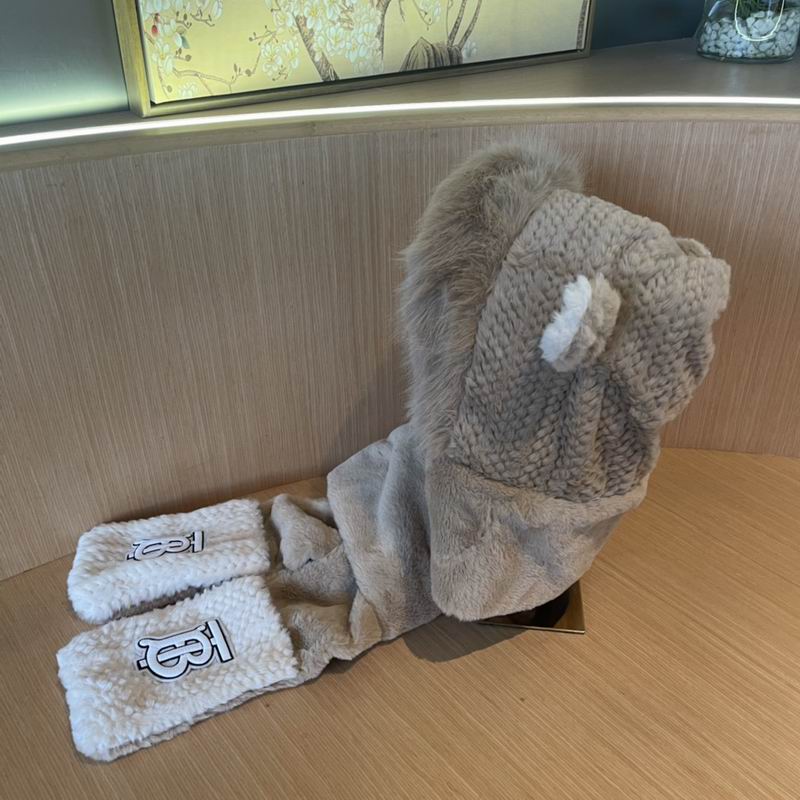 Burberry Scarf Hat (149)