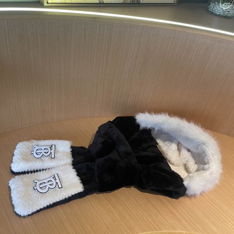 Burberry Scarf Hat (156)