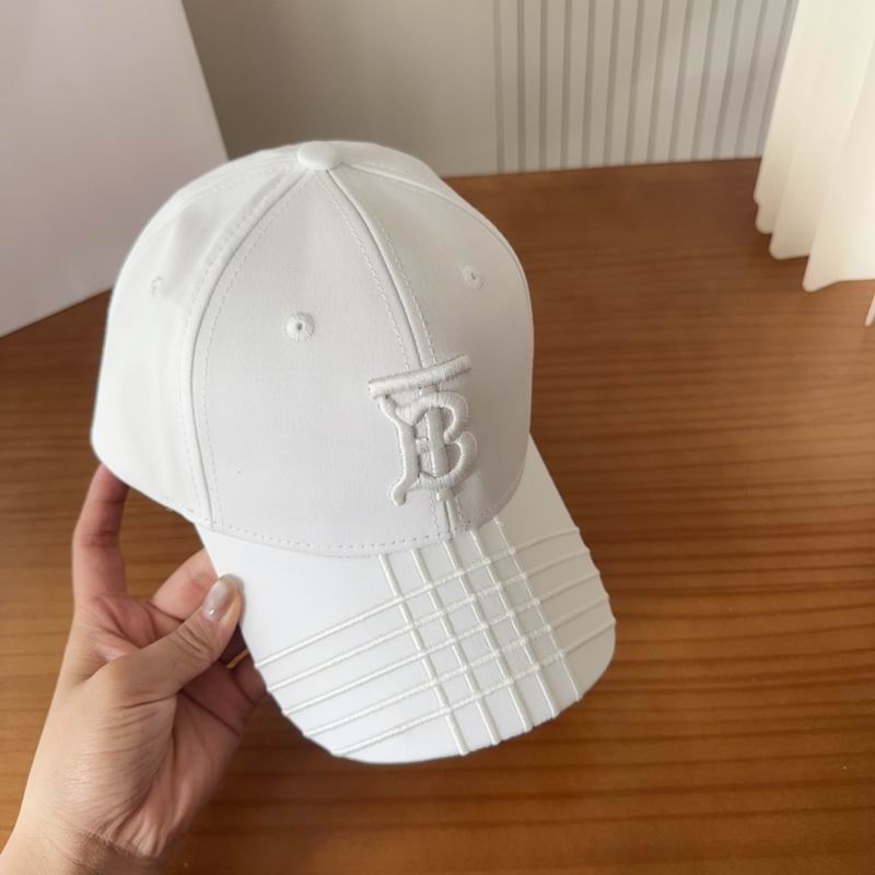 Burberry cap (1106)