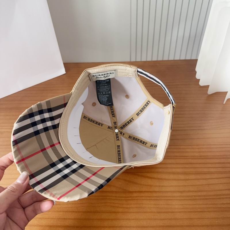 Burberry cap (1112)