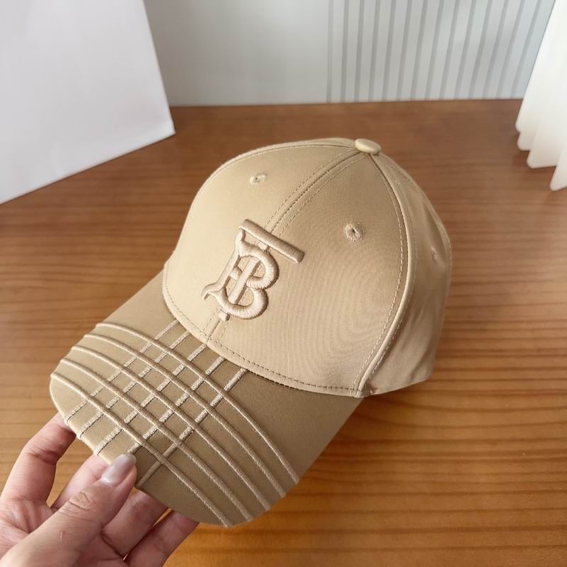 Burberry cap (1117)