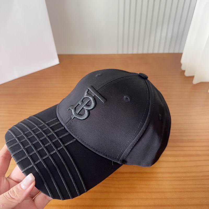 Burberry cap (1124)