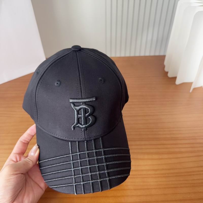 Burberry cap (1125)