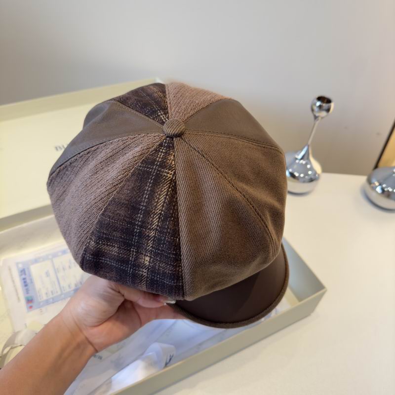 Burberry cap (121)