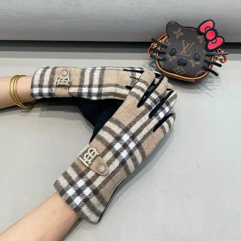 Burberry gloves 84 (9)