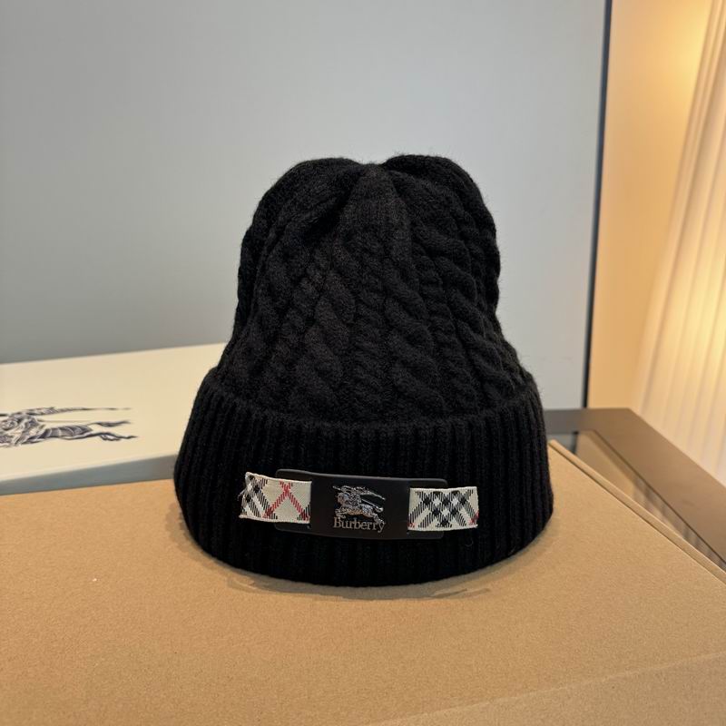 Burberry hat (702)