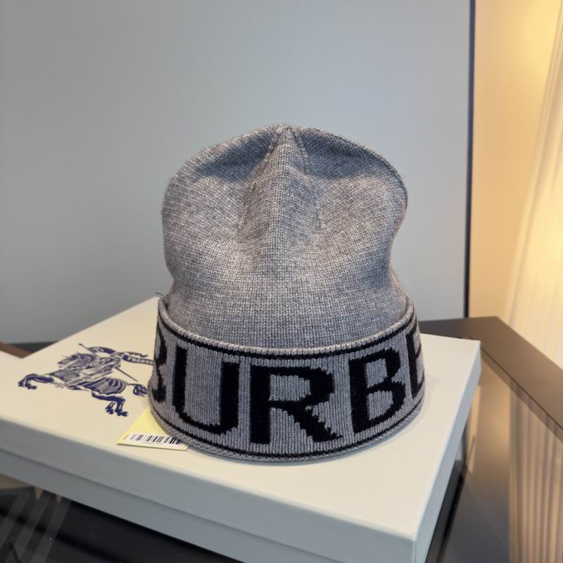 Burberry hat (962)