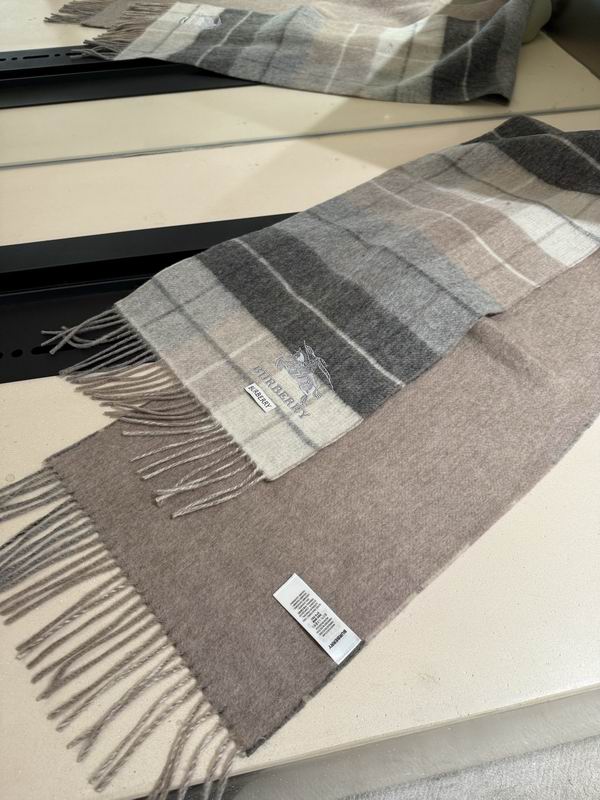 Burberry scarf 30X180cm E58 (2)
