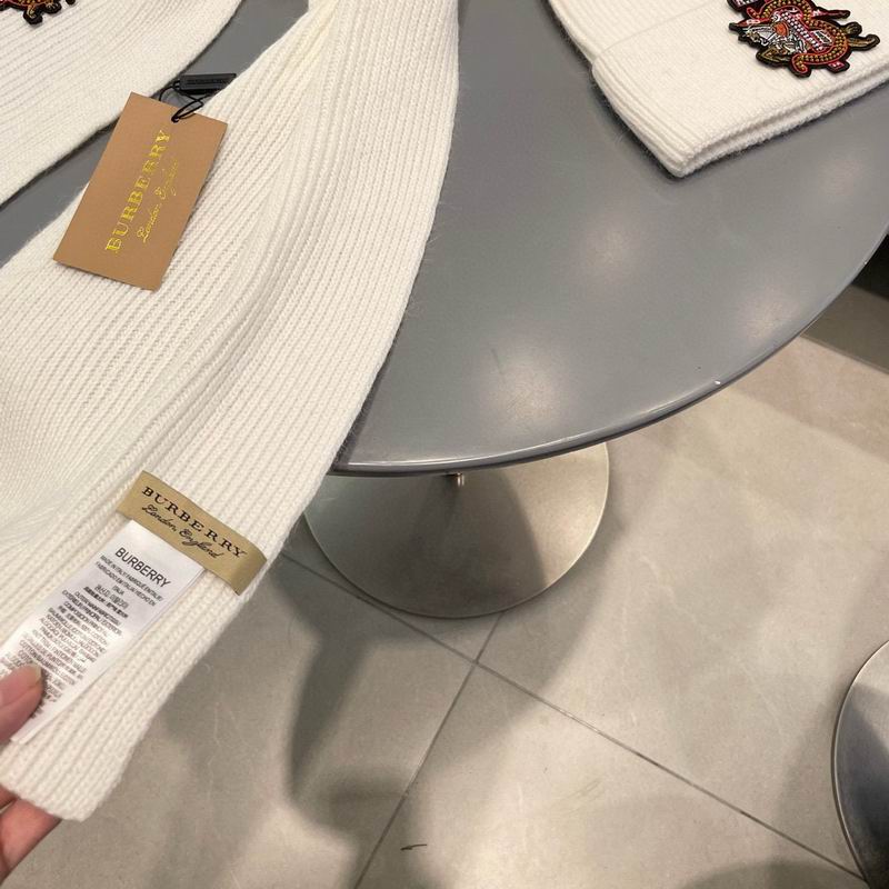 Burberry scarf hat (23)