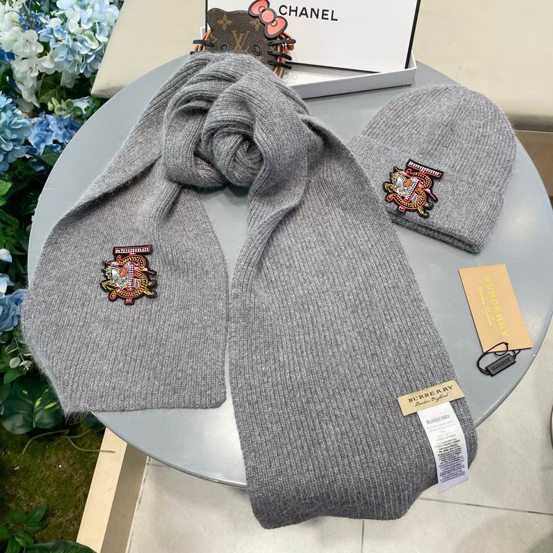 Burberry scarf hat (4)