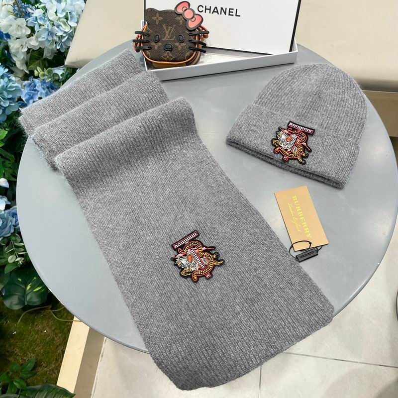 Burberry scarf hat (7)