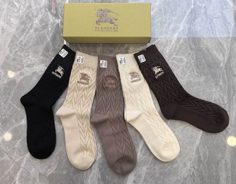 Burberry socks (4)