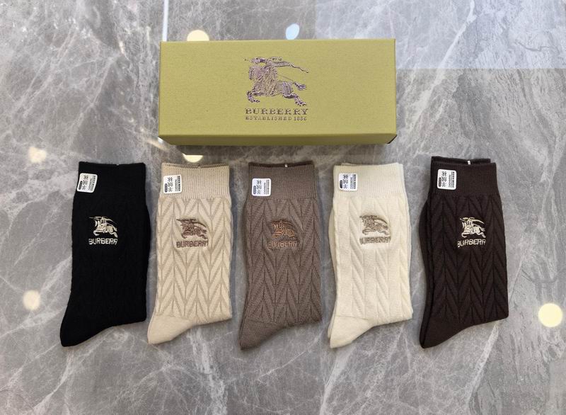 Burberry socks (6)