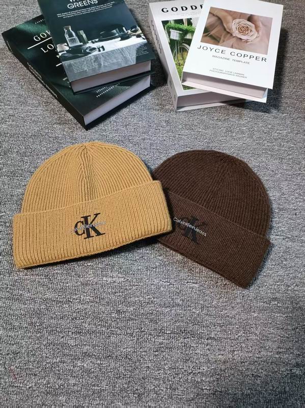 CK hat dx (592)