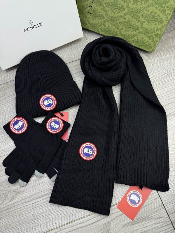 Canada Goose Scarf Hat Gloves dx (55)